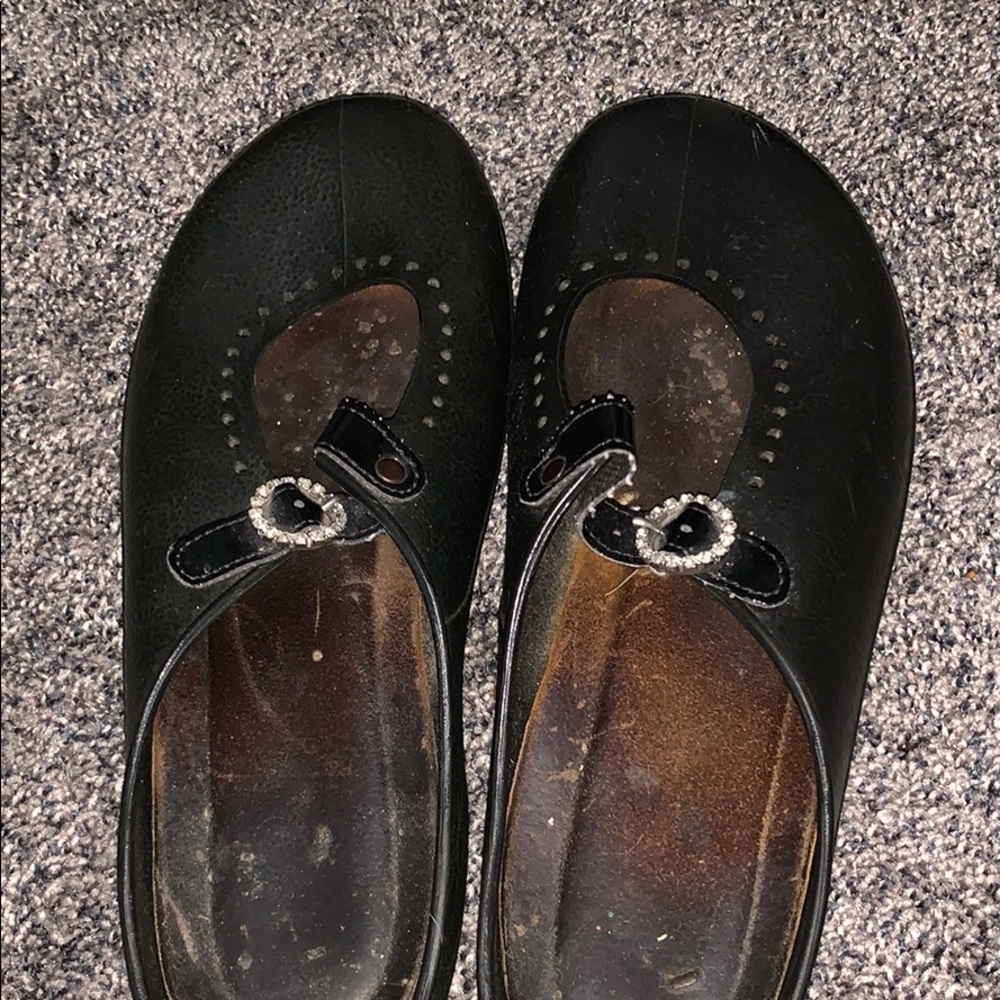 Shoes - Picture 2 of 3